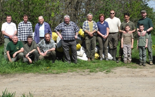 Két teherautónyi hulladékot gyűjtöttek össze a vadászok