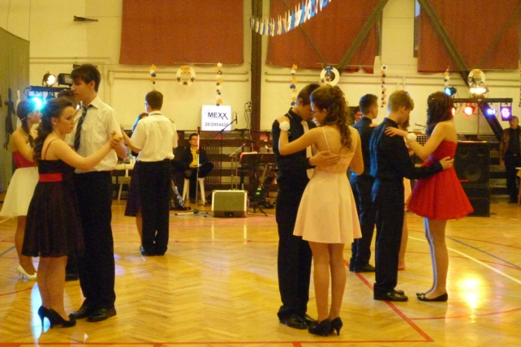 Koszorúcska bál Kaposszekcsőn