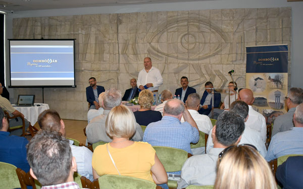 Fórumot tartott a Dombóvári Vállalkozók Egyesülete 