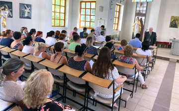 Semmelweis Ignácra emlékeztek a Szent Lukács Kórház vezetői és dolgozói a Szűz Mária Mater Dei kápolnában