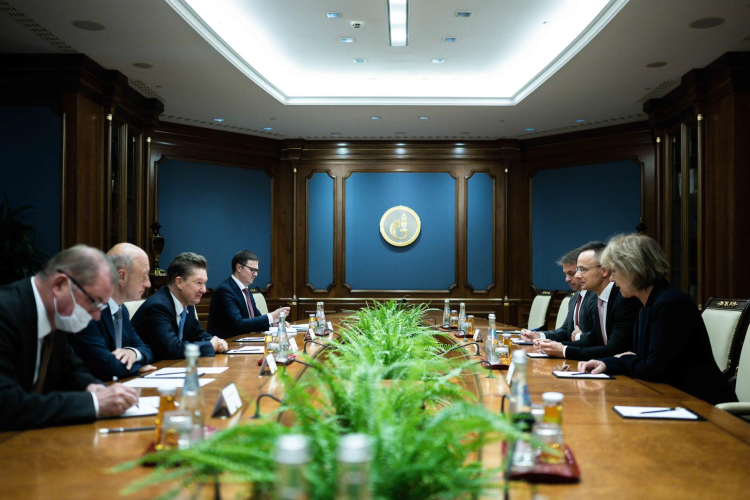 Szijjártó: a Gazprom megerősítette elkötelezettségét a magyarországi szállítások fenntartása mellett