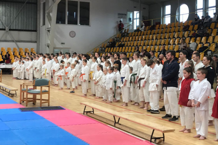 Hazai versennyel ünnepelt a Dombóvári Karatesuli Egyesület