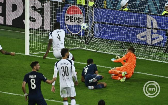 Európai Szuperkupa - A Paris Saint-Germain először hódította el a trófeát