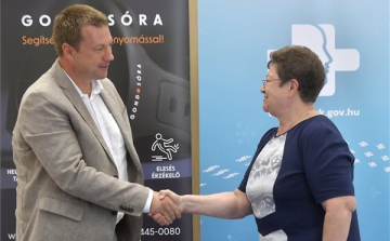 Együttműködési megállapodást kötött a népegészségügyi központ és a Gondosóra program