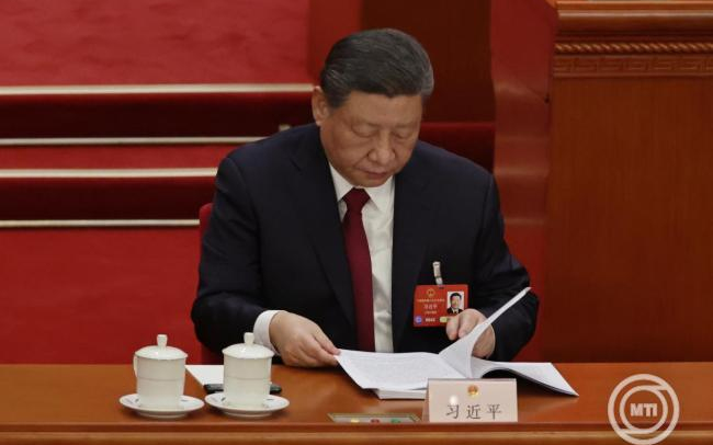 Hszi Csin-ping: Kína gazdasága továbbra is komoly kihívásokkal néz szembe