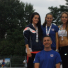 Két atléta, három érem négy versenyszámban