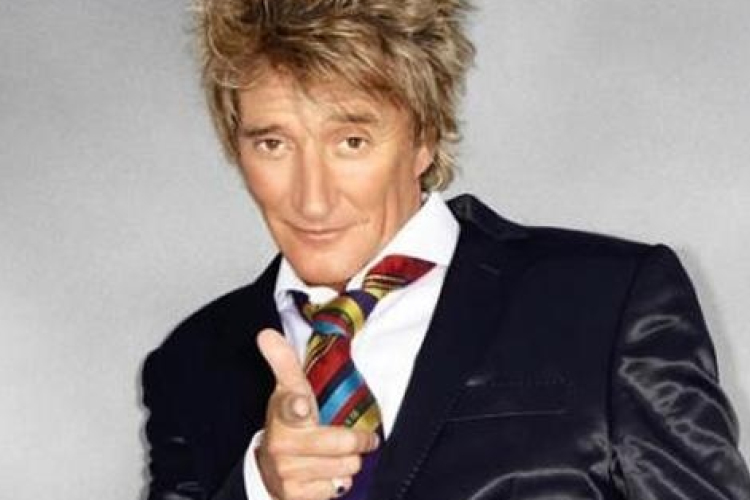 Rod Stewartot lovaggá ütötték 