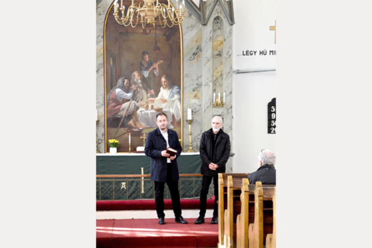 Rendhagyó tárlatvezetés a dombóvári evangélikus templomban