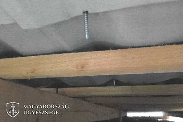 Kontár munkát végeztek a tetőfedők, ráadásul több pénzt követeltek az idős megrendelőktől