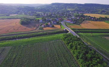 Elkezdődött a Kapos-hegyháti Natúrpark turistajeleinek felfestése