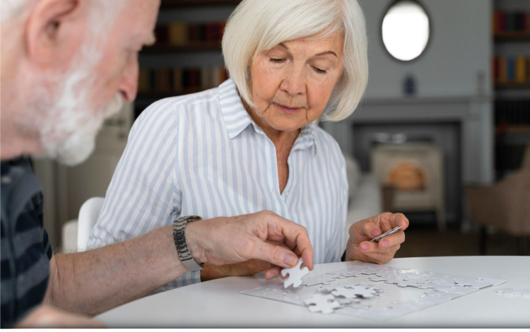 Az Őszikék Idősek Klubja szeretettel várja a dombóvári időseket